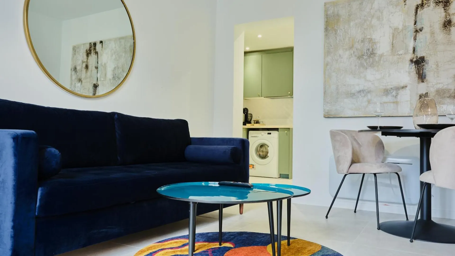 Apartment Bel Au Charme Parisien, Pour 6 Personnes *