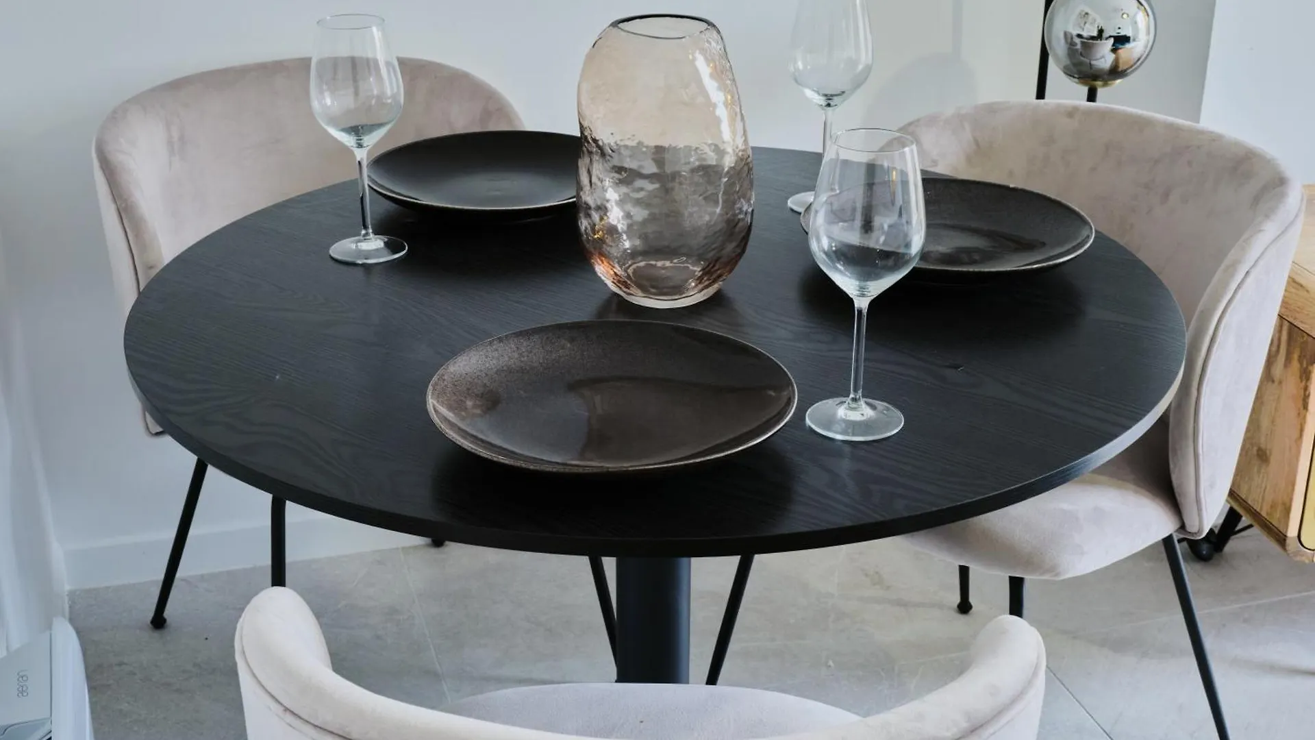Bel Au Charme Parisien, Pour 6 Personnes * パリ